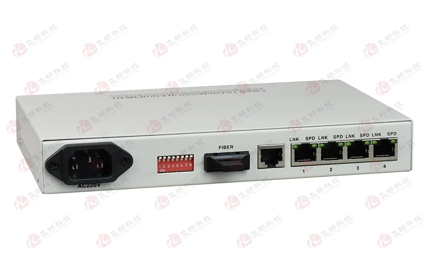 飞畅科技-管理型 1光4电千兆光纤收发器