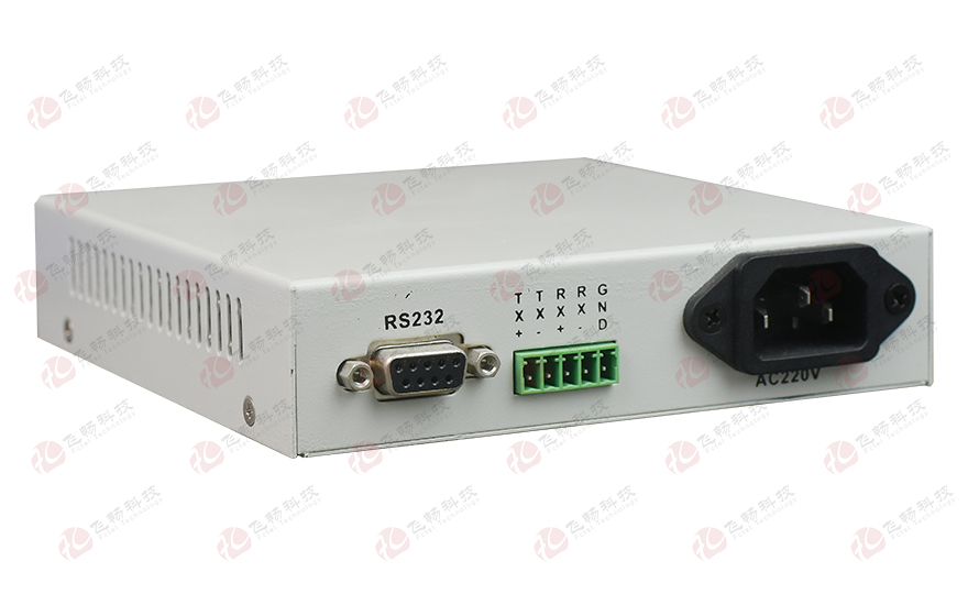 飞畅科技-桌面型RS232/422/485光猫